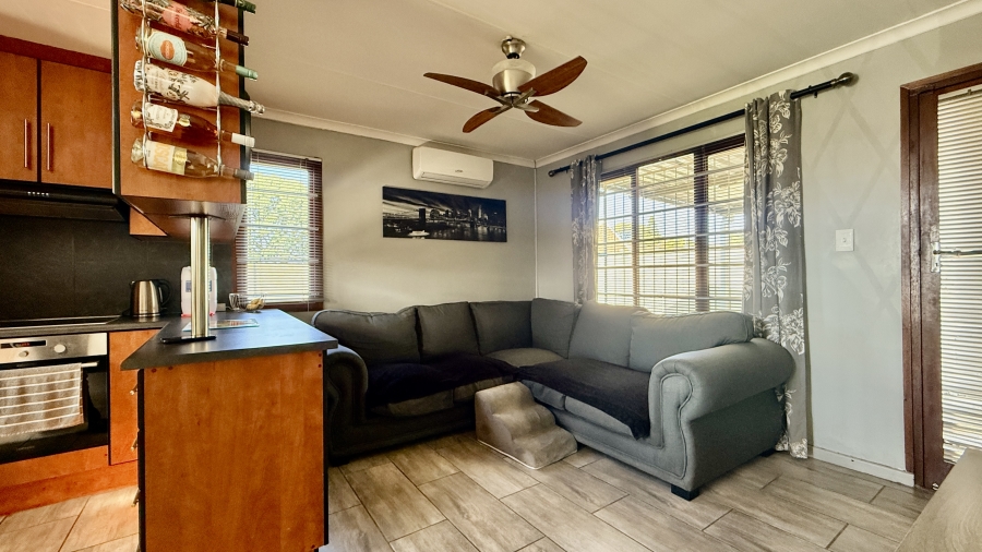 2 Bedroom Property for Sale in Sherwood Eastern Cape
